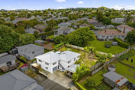 Photo of property in 10b Moana Avenue, Onehunga, Auckland, 1061