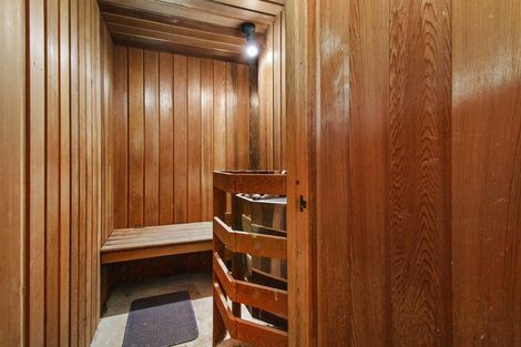 Photo of property in 18-20 Emerald Glen Road, Paekakariki, Paraparaumu, 5032