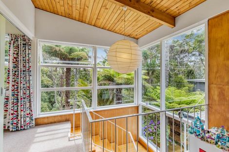 Photo of property in 25 Kopiko Road, Titirangi, Auckland, 0604