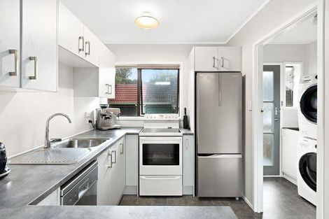 Photo of property in 1/20 Gladys Avenue, Glenfield, Auckland, 0629