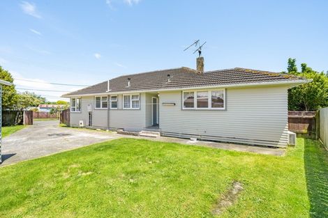 Photo of property in 2 Mary Crescent, Elderslea, Upper Hutt, 5018