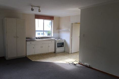 Photo of property in 31 Brixham Way, Newtown, Wellington, 6021