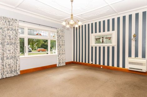 Photo of property in 9 Edward Street, Dannevirke, 4930