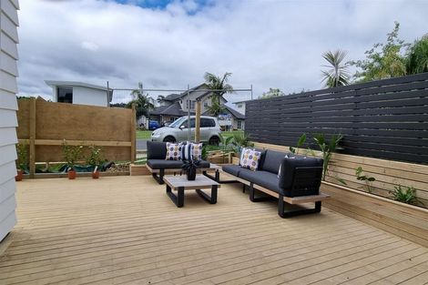 Photo of property in 7/5 Lemon Grove Lane, Greenhithe, Auckland, 0632