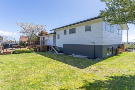 Photo of property in 14 Kempton Place, Richmond Heights, Taupo, 3330