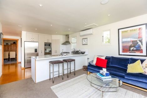 Photo of property in 180 Brooklands Road, Vogeltown, New Plymouth, 4310