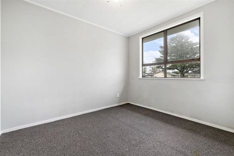 Photo of property in 132 Chichester Drive, Rosehill, Papakura, 2113