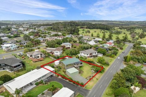 Photo of property in 12 Findlay Street, Mangawhai Heads, Mangawhai, 0505
