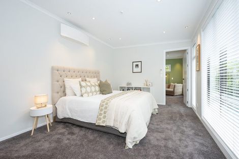 Photo of property in 5 Titiwai Place, Birkenhead, Auckland, 0626