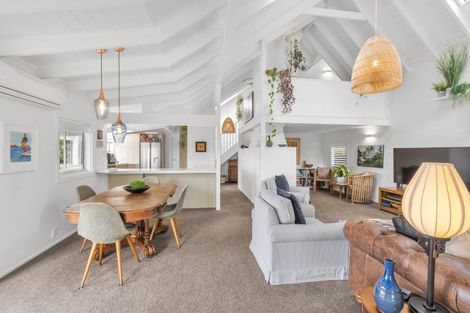 Photo of property in 217 Point View Drive, East Tamaki Heights, Auckland, 2016