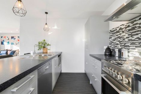 Photo of property in 131 Kennedy Road, Pyes Pa, Tauranga, 3112