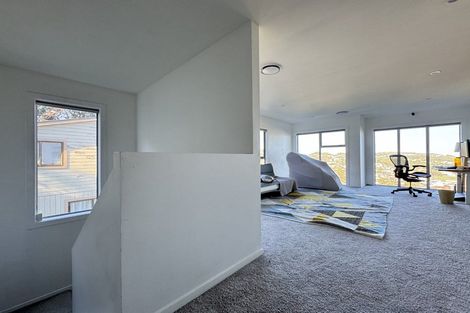 Photo of property in 165 Townsend Road, Miramar, Wellington, 6022