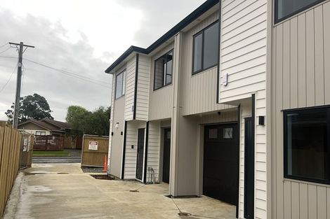 Photo of property in 83b Hutchinsons Road, Bucklands Beach, Auckland, 2014