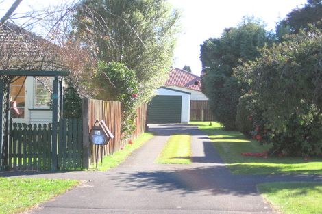 Photo of property in 12a Mahana Road, St Andrews, Hamilton, 3200