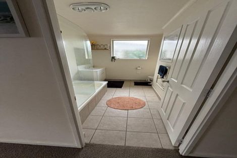 Photo of property in 5a Margarita Rise, Pukekohe, 2120