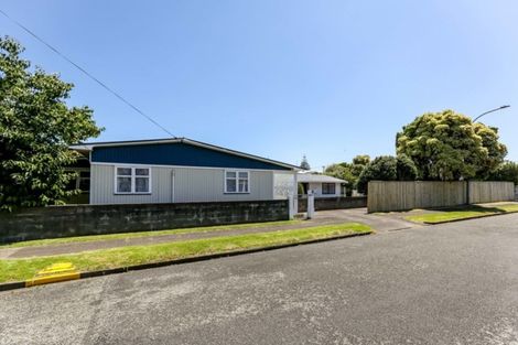 Photo of property in 10 Kingwell Street, Moturoa, New Plymouth, 4310