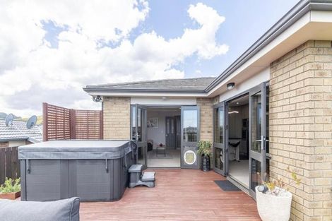 Photo of property in 30 Cedarwood Street, Woodridge, Wellington, 6037