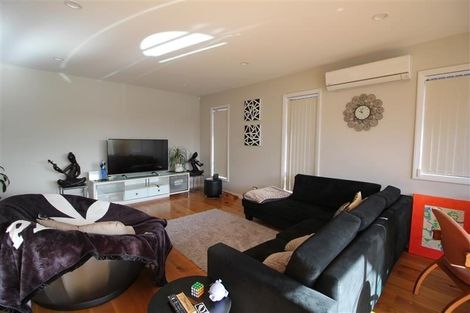 Photo of property in 13 Paso Fino Crescent, Karaka, Papakura, 2113