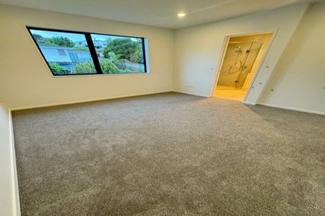 Photo of property in 8a Datura Place, Sunnynook, Auckland, 0620
