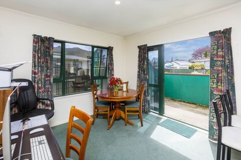 Photo of property in 20a Oxford Crescent, Ebdentown, Upper Hutt, 5018