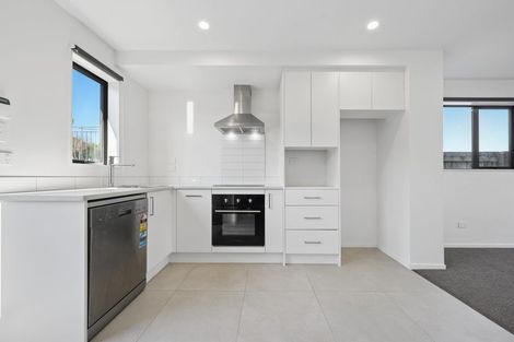 Photo of property in 250a Great North Road, Henderson, Auckland, 0612