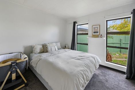 Photo of property in 33 Duckworth Crescent, Greenmeadows, Napier, 4112