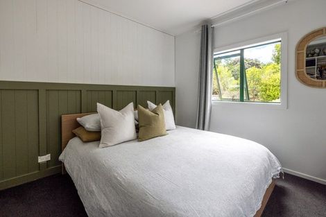 Photo of property in 12 Okoka Road, Omiha, Waiheke Island, 1081