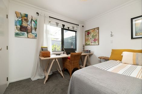 Photo of property in 15a Oceanview Road, Mount Maunganui, 3116