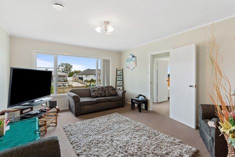 Photo of property in 16 Cheviot Street, Mangere East, Auckland, 2024