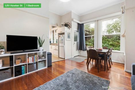 Photo of property in 51 Hawker Street, Mount Victoria, Wellington, 6011