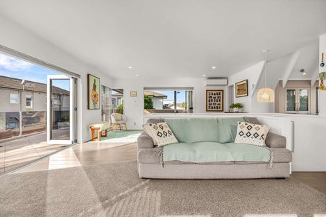 Photo of property in 25a Dickson Road, Papamoa Beach, Papamoa, 3118