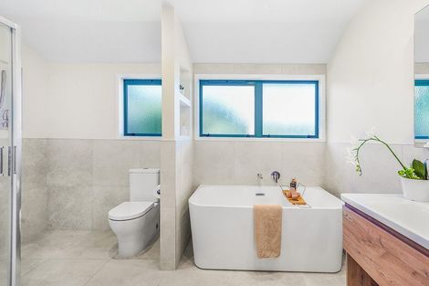 Photo of property in 13 West Ridge Drive, Western Heights, Hamilton, 3200