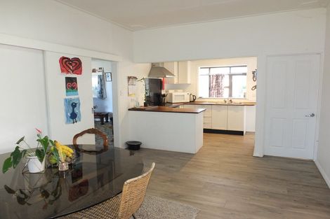 Photo of property in 13 Linklater Avenue, Foxton Beach, Foxton, 4815