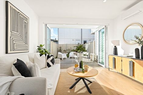 Photo of property in 7 Titoki Close, Matakana, Warkworth, 0985