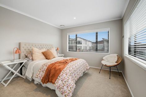 Photo of property in 9 Barque Rise, Long Bay, Auckland, 0630