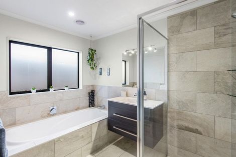 Photo of property in 6 Taranui Way, Paraparaumu Beach, Paraparaumu, 5032