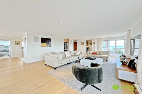 Photo of property in 2b/6 The Promenade, Takapuna, Auckland, 0622