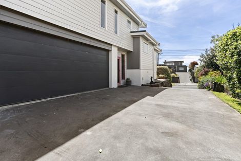 Photo of property in 27 Roy Terrace, Moturoa, New Plymouth, 4310
