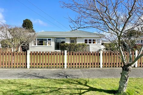 Photo of property in 6 York Avenue, Heretaunga, Upper Hutt, 5018