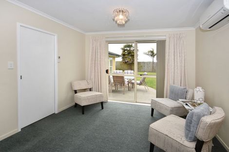 Photo of property in 41 Greig Place, Pukekohe, 2120