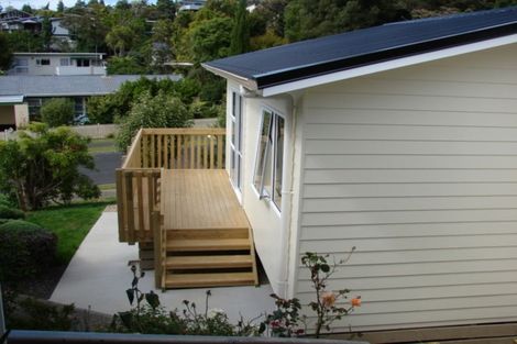 Photo of property in 3a Gretel Place, Hillcrest, Auckland, 0627