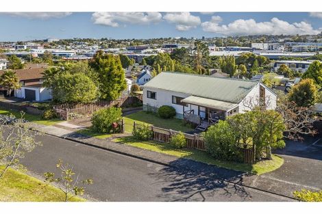 Photo of property in 56 Kennedy Avenue, Forrest Hill, Auckland, 0620