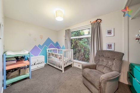 Photo of property in 28 Hollies Crescent, Johnsonville, Wellington, 6037