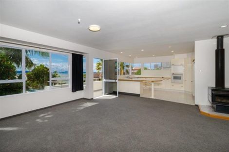Photo of property in 25 Marguerita Place, West Harbour, Auckland, 0618