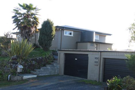 Photo of property in 2 Binnie Street, Paihia, 0200