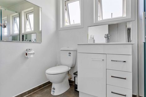 Photo of property in 4 Galilee Avenue, Red Hill, Papakura, 2110