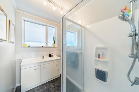 Photo of property in 19b Mulberry Street, Maungaraki, Lower Hutt, 5010