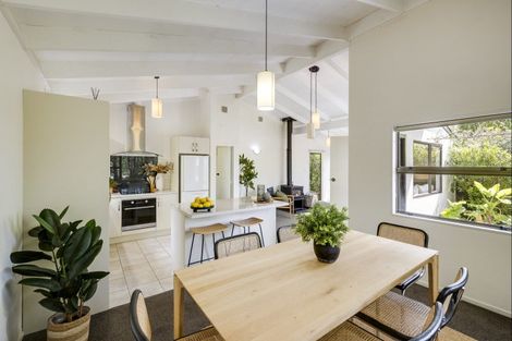 Photo of property in 34 James Cook Street, Havelock North, 4130