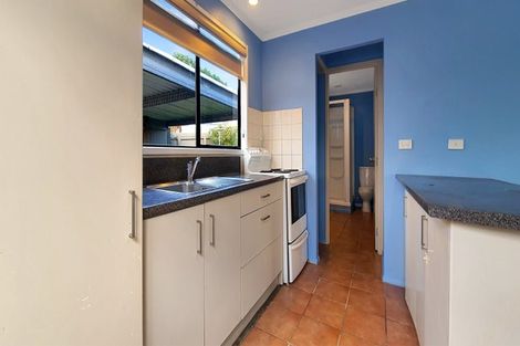 Photo of property in 28 Middlemore Crescent, Papatoetoe, Auckland, 2025