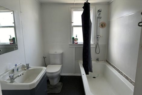 Photo of property in 2 York Street, Eltham, 4322